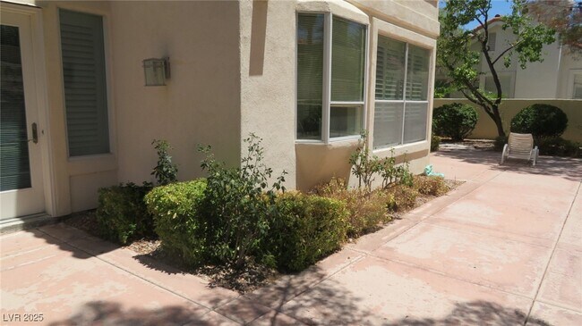 Building Photo - 2925 Sunstone St