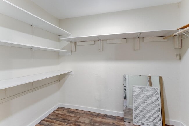 Building Photo - 305 Yaupon St