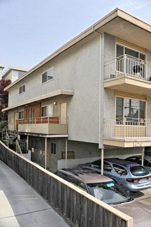 Building Photo - University Heights II Apartments - 3 bedrooms