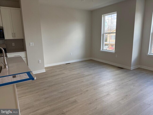 Building Photo - 115 Abramo Victor Dr