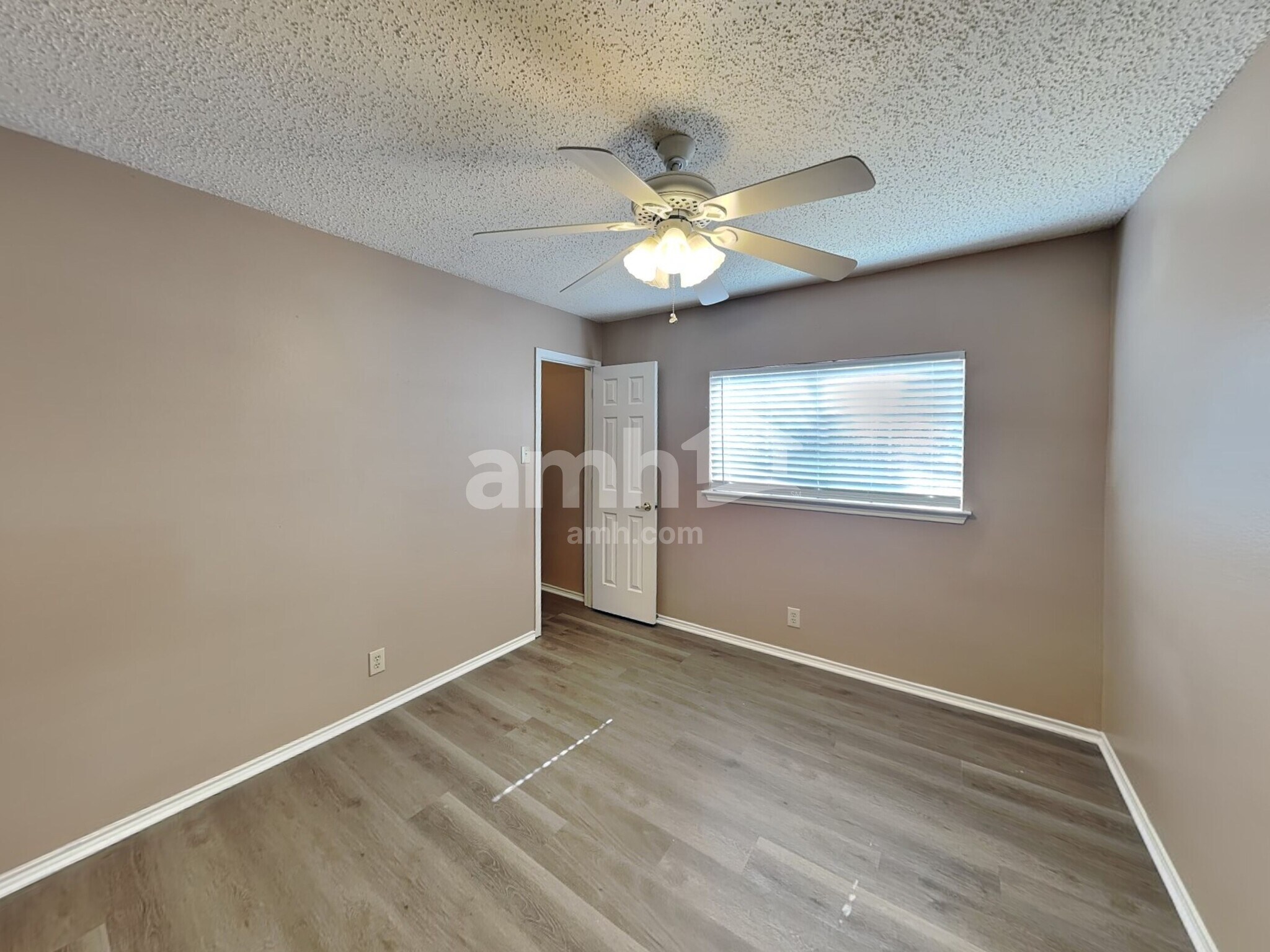 Building Photo - 769 Willow Crossing