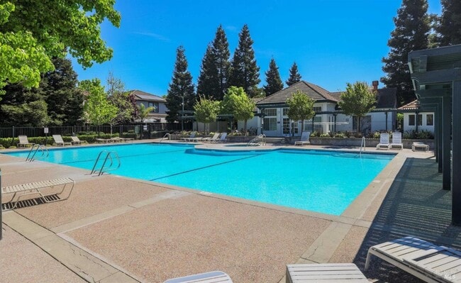 Building Photo - 5083 Moss Creek Way