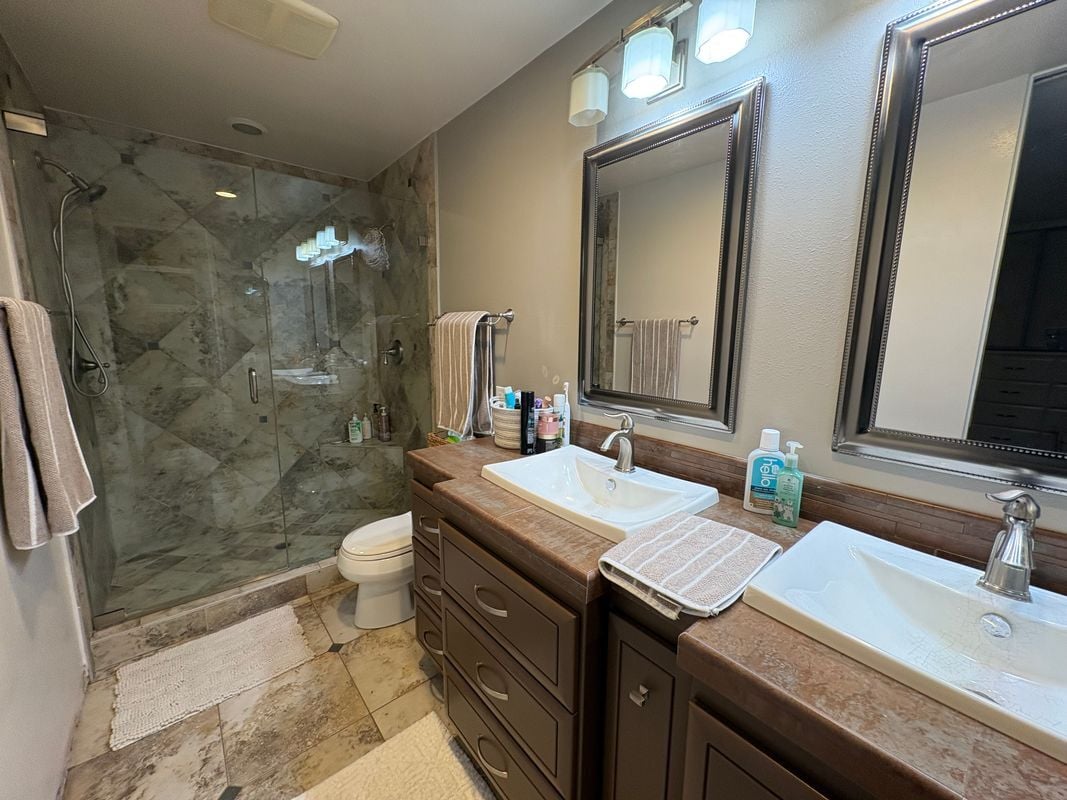 Building Photo - 16548 Harbour Ln