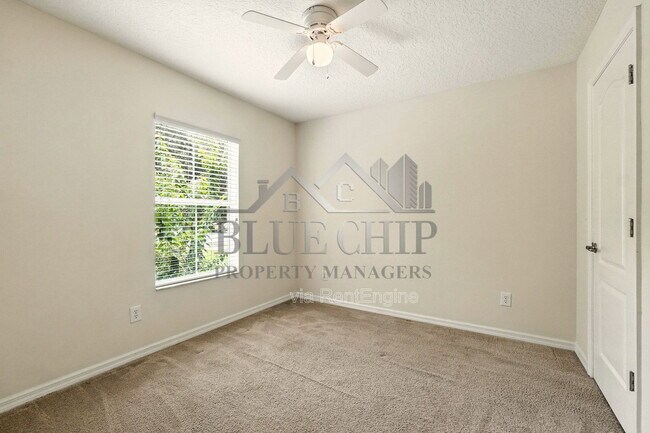 Building Photo - 13800 Golden Russet Dr