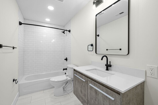 Building Photo - 3552 Warder St NW