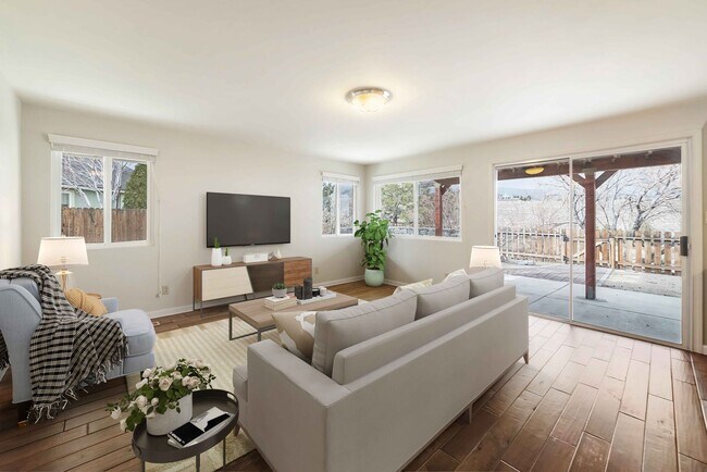 Building Photo - 1642 Caulsa Lane - Coming Soon - Available Mid May!!