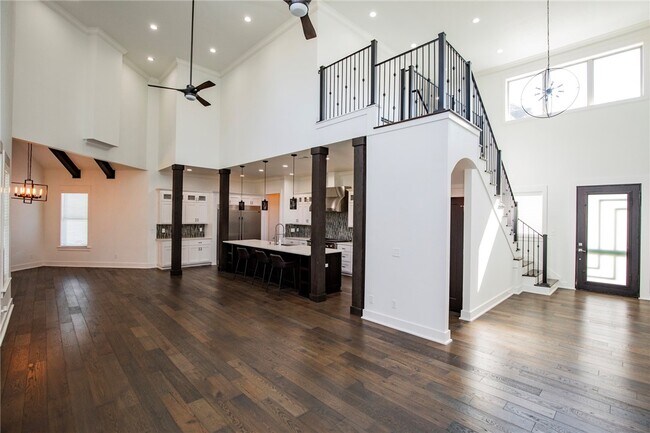 Building Photo - 3 S Castle Oaks Ct