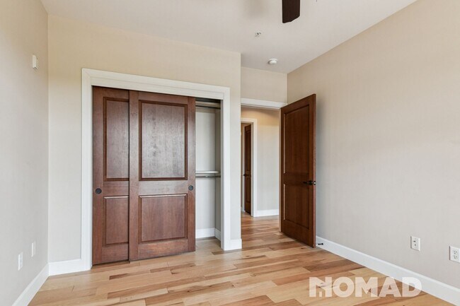 Building Photo - Charming 3BR Townhome in Scottsdale