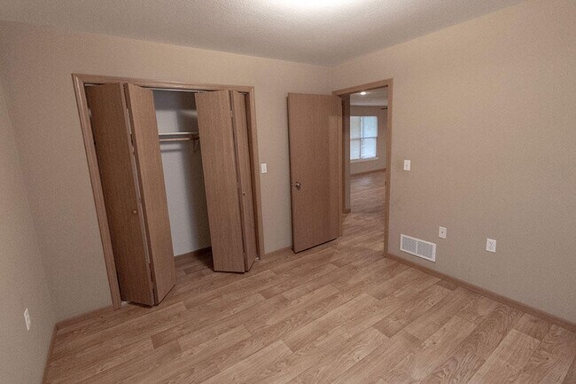 Building Photo - 1546 Florence Dr