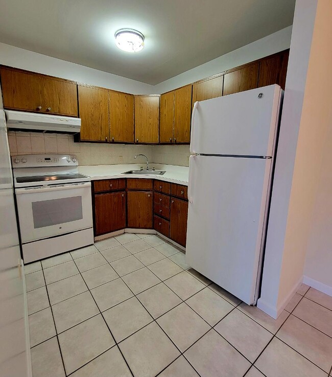 Building Photo - 50 Athens Ct