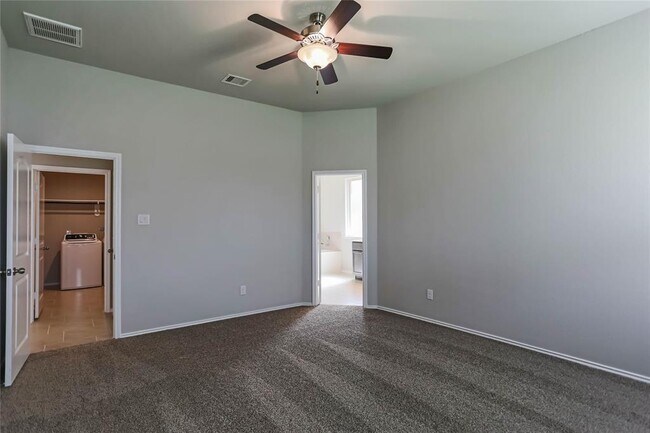 Building Photo - 23822 Piedmont Forest Dr