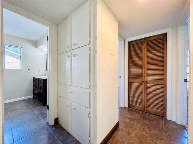 Building Photo - 11300 Maidenstone Dr