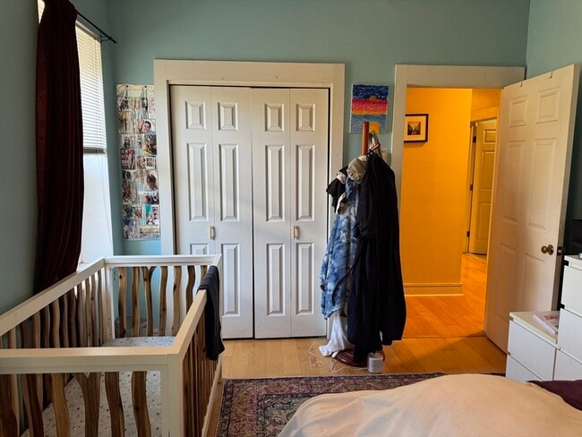 Building Photo - 20 Linwood St