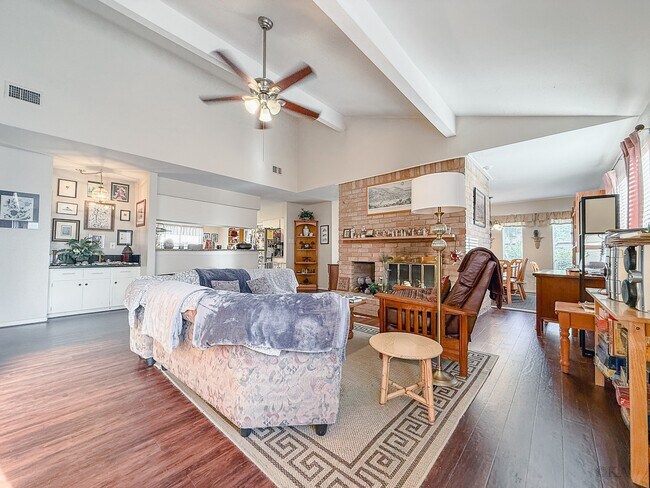 Building Photo - 3306 Hunterwood Dr