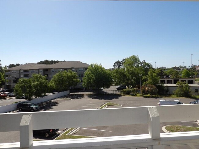 Building Photo - 1100 Possum Trot Rd