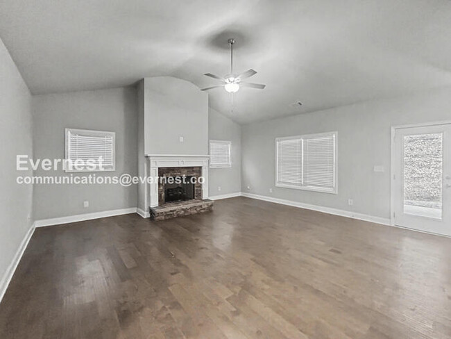 Building Photo - 8365 Loch Lomand Ln