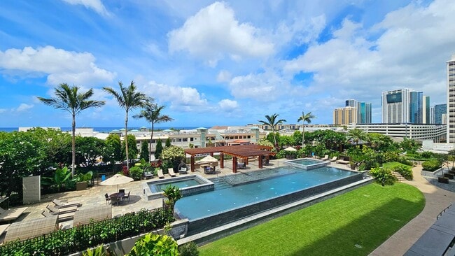 Building Photo - 1555 Kapiolani Blvd