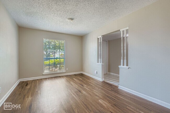 Building Photo - 9117 Fairmont Cir