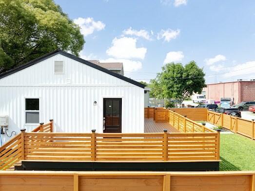 Left Side with Entrance from Deck - 1405 Holt St