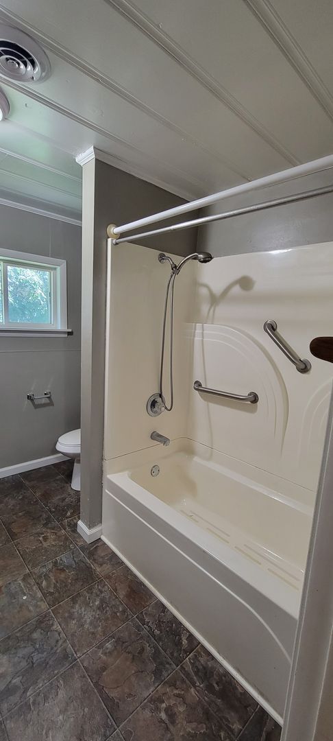 Building Photo - 2/1 Duplex Towards Cave City - 6-12 MONTH ...