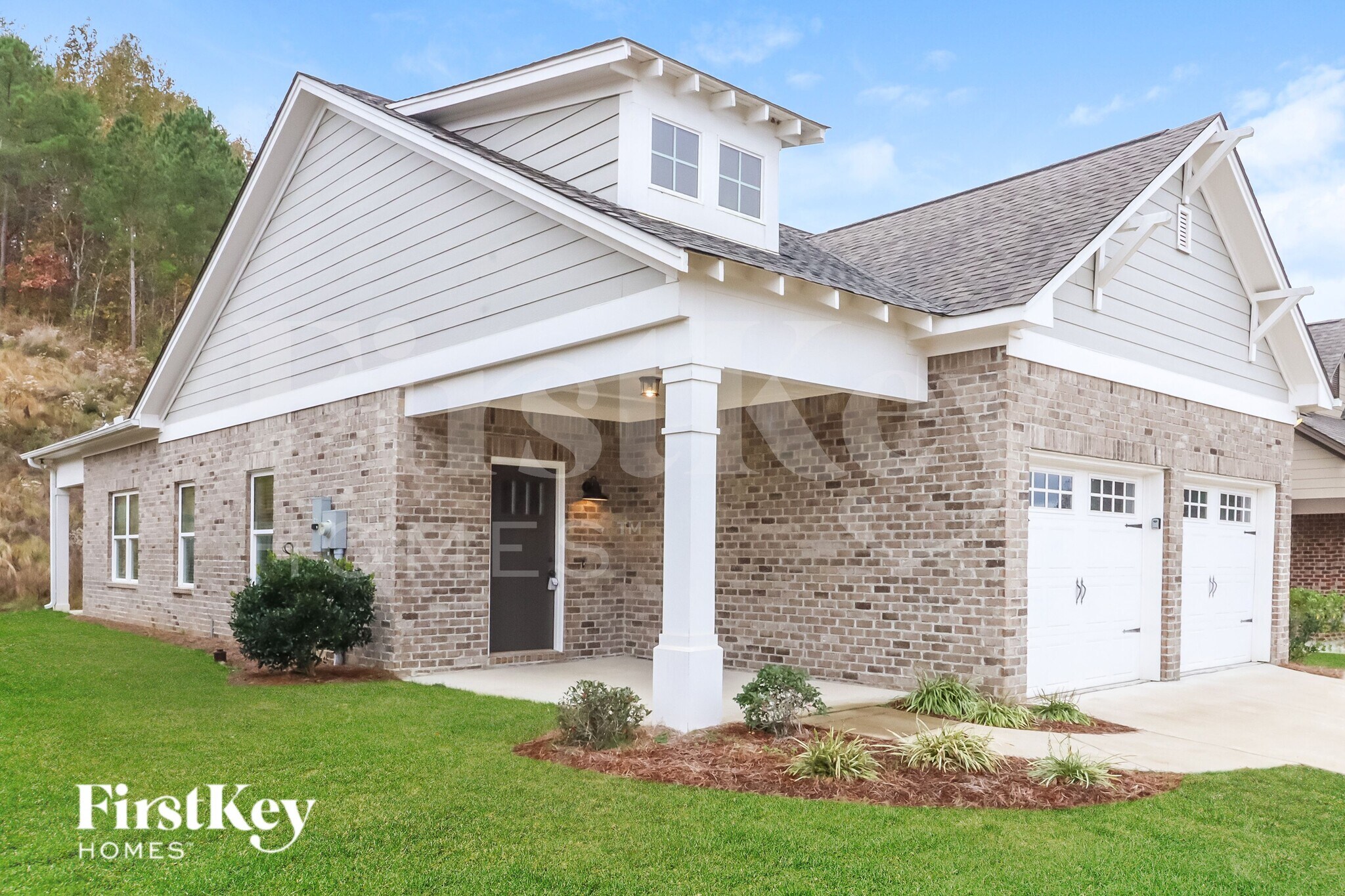 Building Photo - 1376 Woodridge Pl