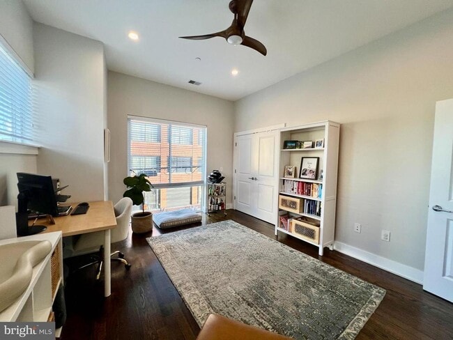 Building Photo - 1246 S Hancock St