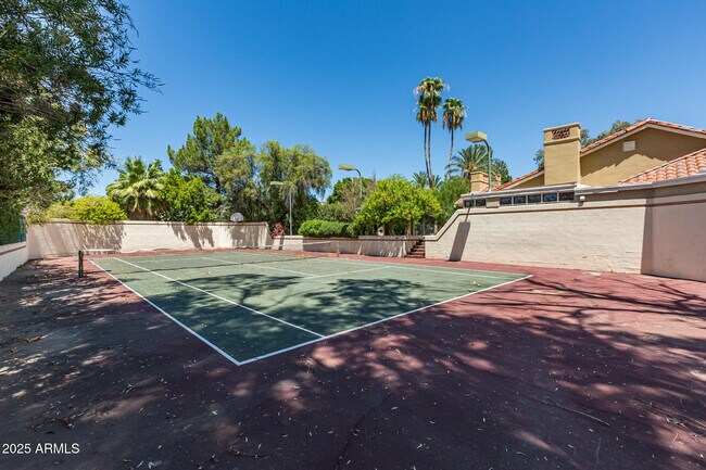 Building Photo - 49 Biltmore Estates Dr