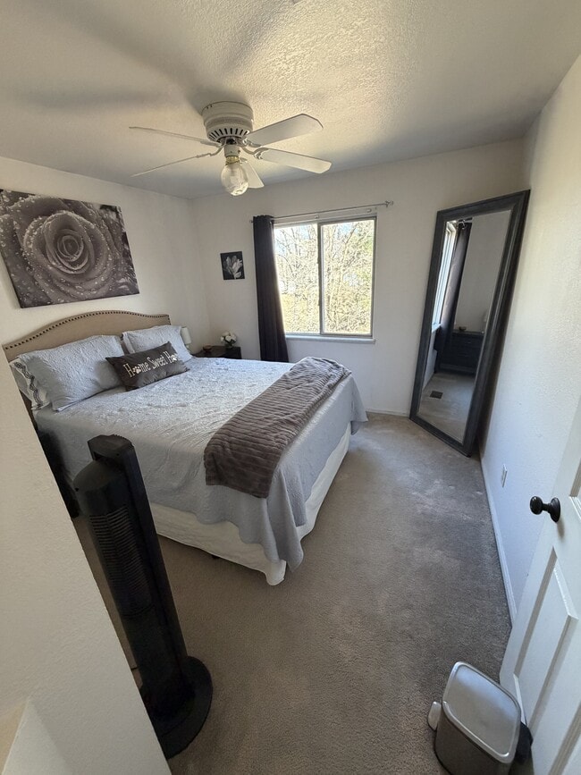 Building Photo - 4268 Stoneridge Dr