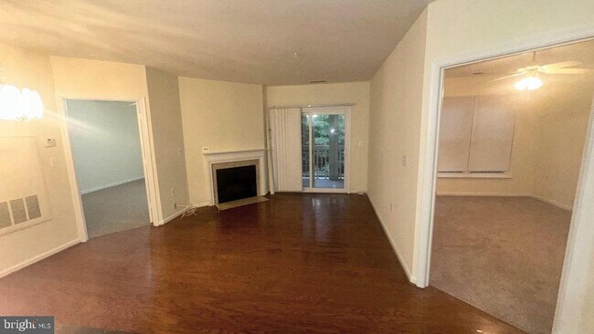 Primary Photo - 12919 Alton Square