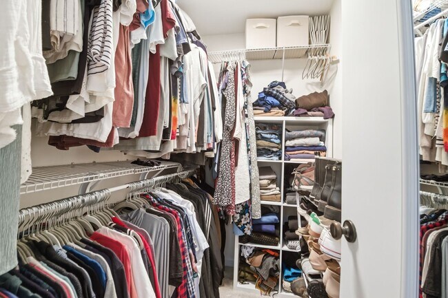 Building Photo - 3Bed/2.5Bath Family Home in Snee Farms