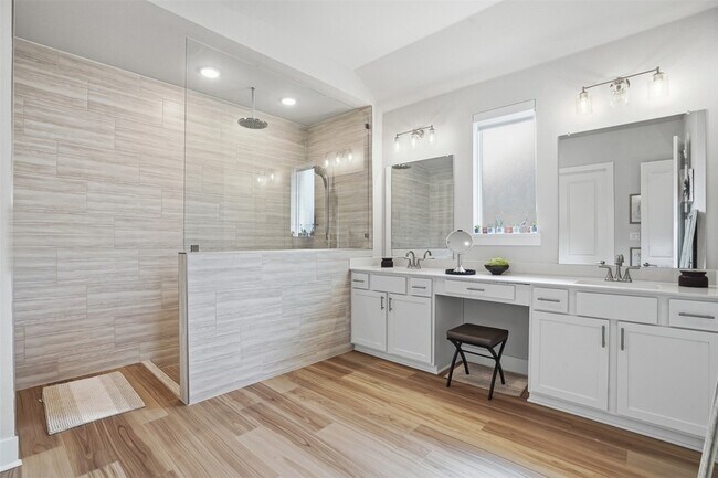 Building Photo - 4111 Olmsted Dr