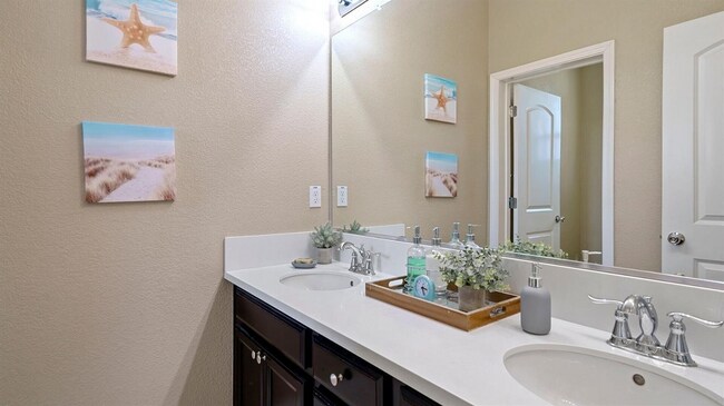 Building Photo - 788 River Bend Dr