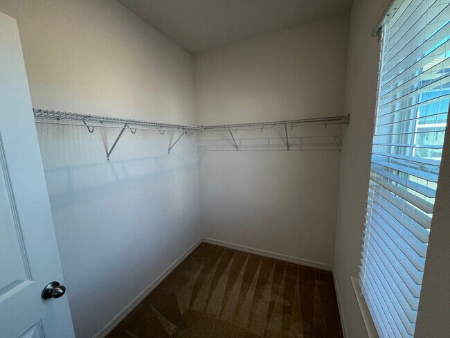 Building Photo - 15114 Stuttgart Aly