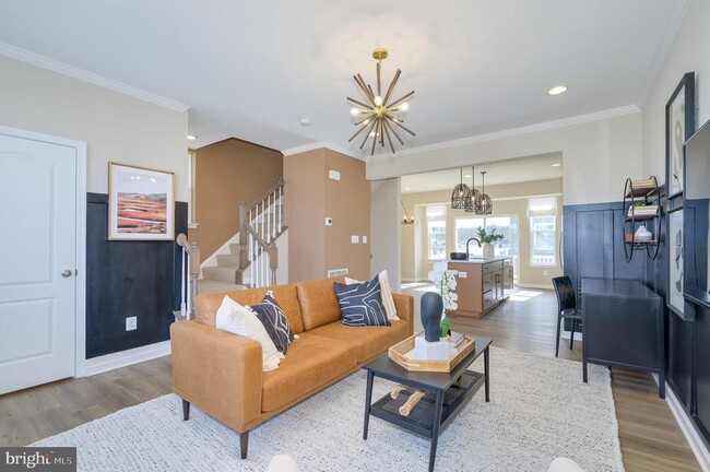 Building Photo - 201 Hillsdale Pl