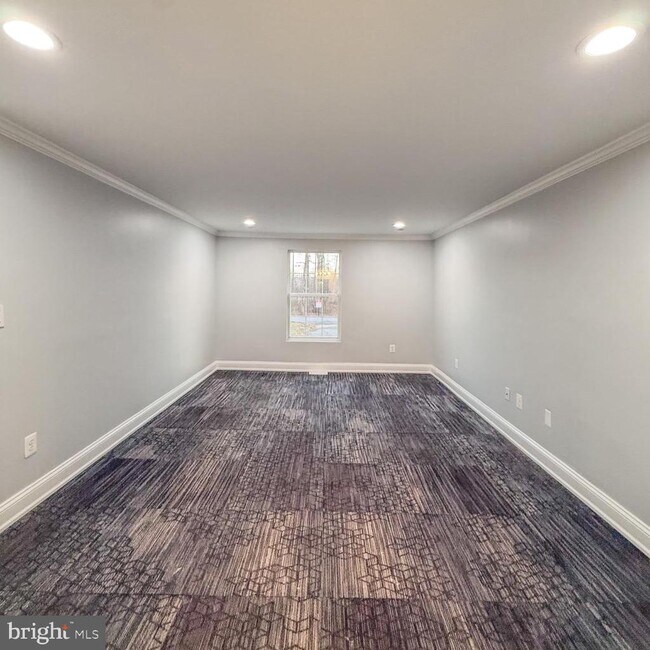 Building Photo - 205 Biddle Rd