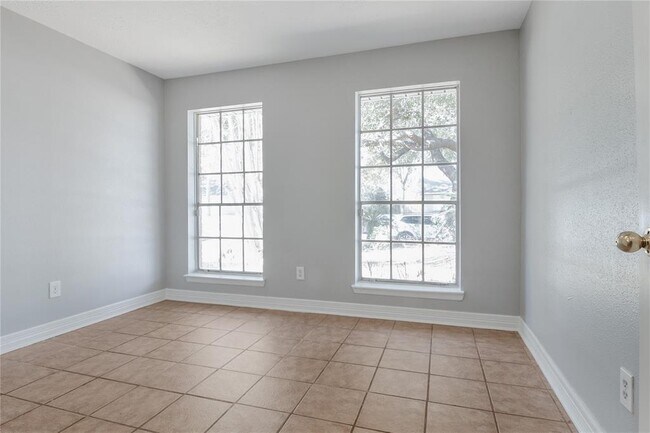 Building Photo - 4530 Adonis Dr