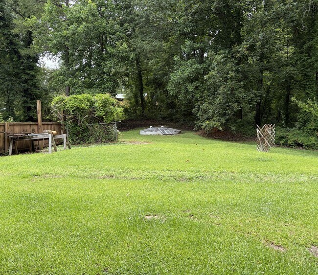 Building Photo - 4 bed/3 bath house in Tupelo