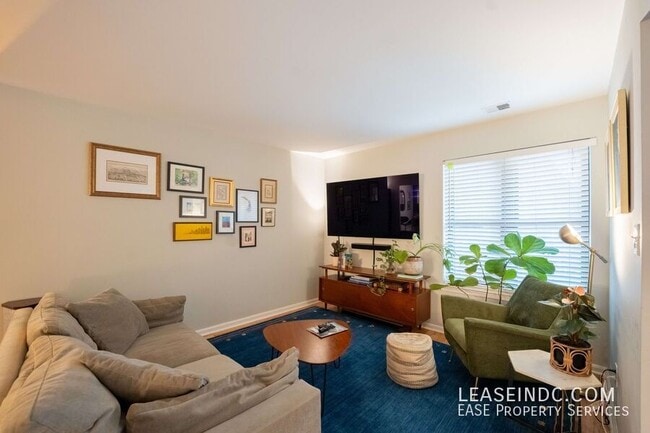 Building Photo - 1325 13th St NW