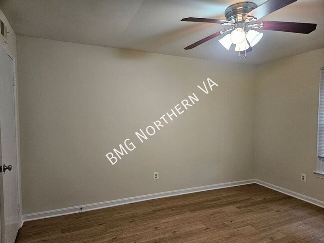 Building Photo - 9103 Vosger Ct