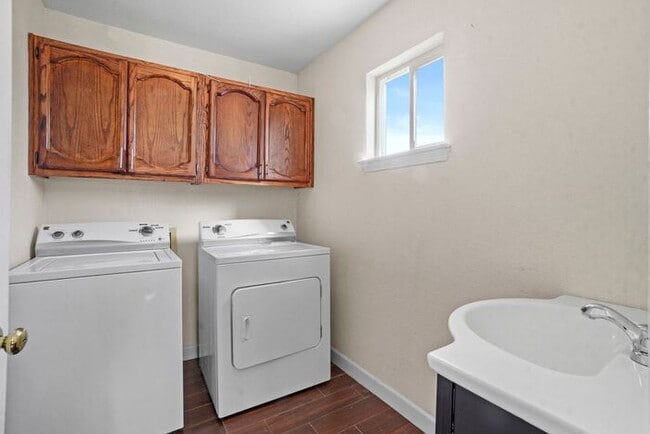 Building Photo - Beautiful, CARPET FREE - 2 Story Home with Refrigerated Air - Two Year Lease Required