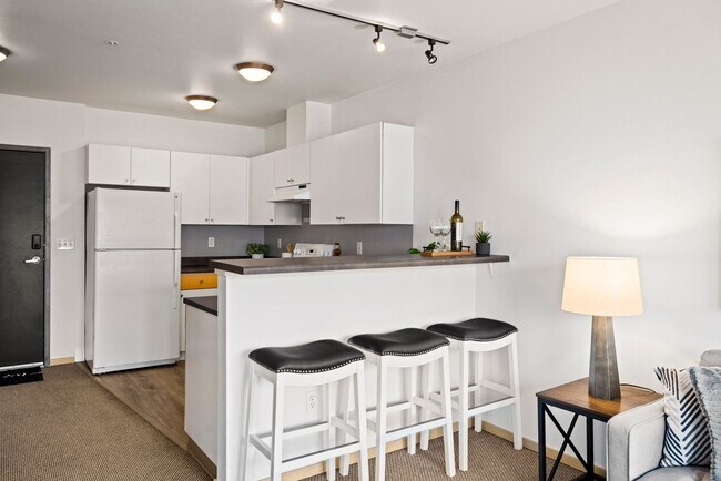 Building Photo - Top-Floor Studio with Stunning Views in Capitol Hill