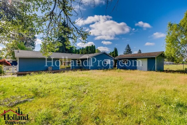 Building Photo - Espectacular Single Level 4 Bed Home in Hi...