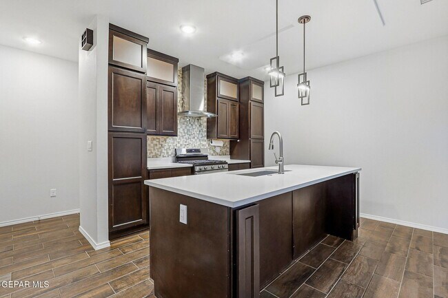 Building Photo - 14804 John McNeely Ave