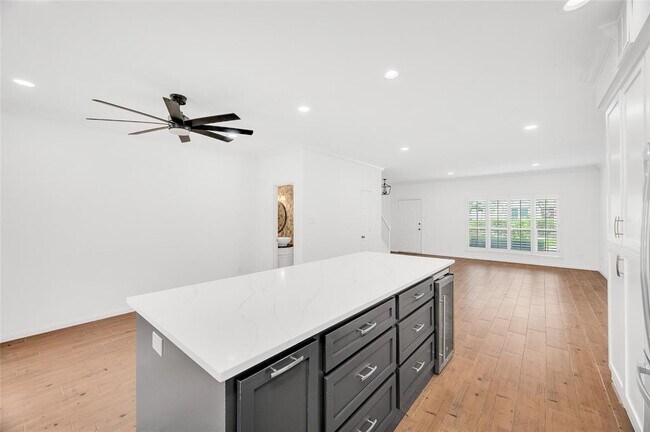 Building Photo - 14719 Barryknoll Ln