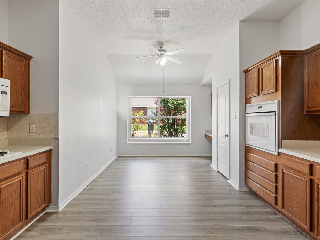 Building Photo - 5705 Frio Dr