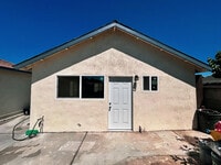 Building Photo - 3824 W 104th St