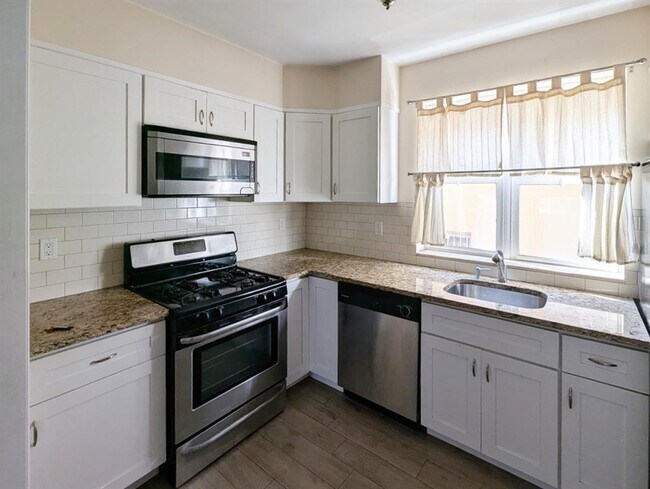 Building Photo - 1678 Bay Ridge Ave