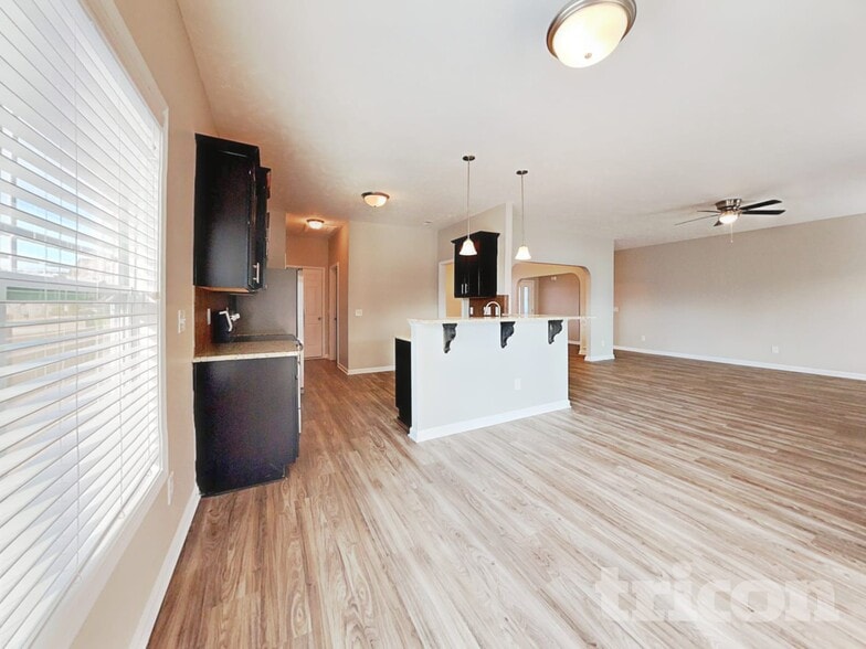 Building Photo - 57 Battery Way