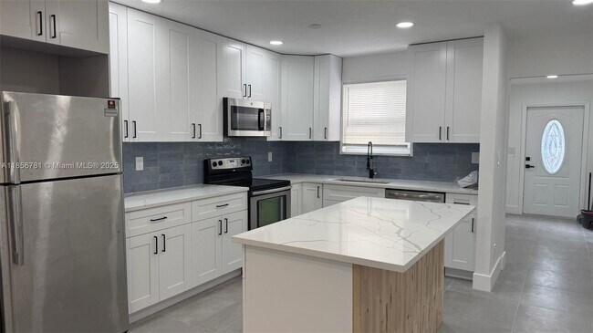 Primary Photo - 315 N 26th Ave