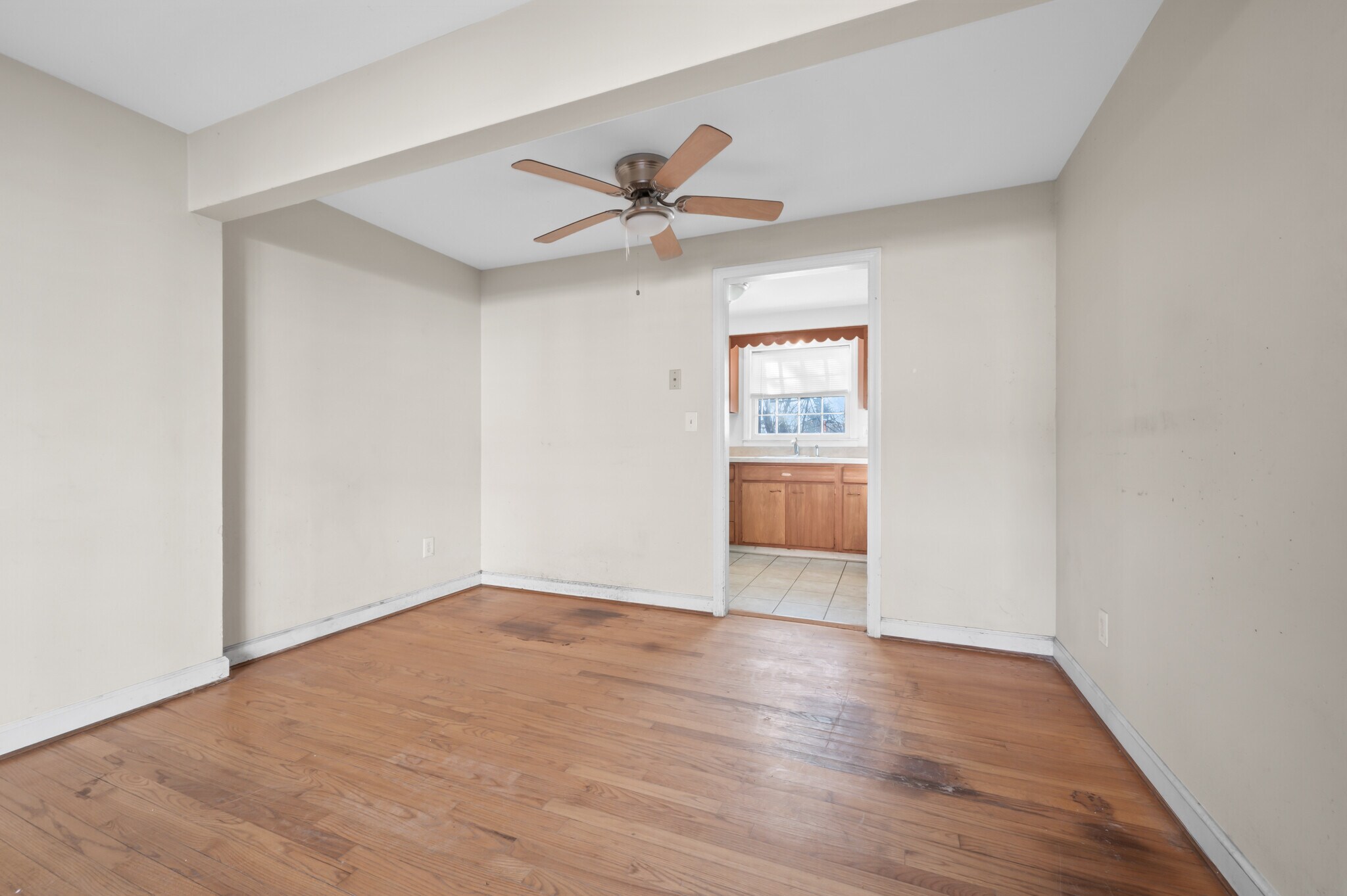 Building Photo - 340 Charter Oak St